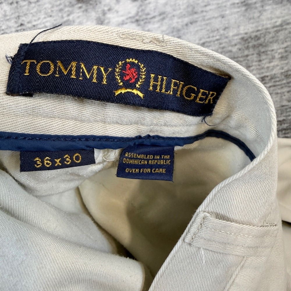 Tommy Hilfiger Mens Pleated Chino Pants Beige Khaki Cotton 36x30 Straight Leg‎ - Picture 3 of 9